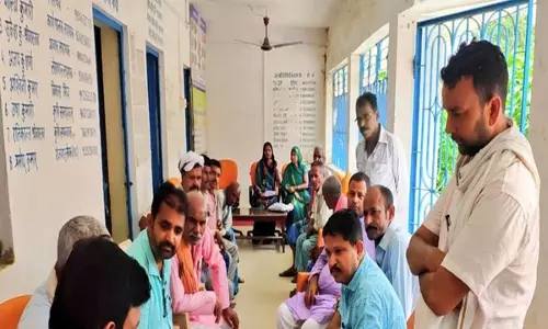 Bihar: मतदाता दस्तावेजों में विसंगतियों को लेकर 3 लाख लोगों को नोटिस जारी