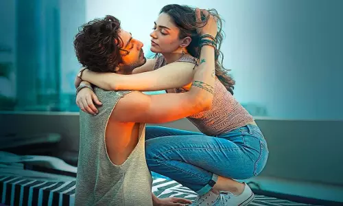 Saiyaara ब्रिटेन में जवान को पीछे छोड़ते हुए दूसरी सबसे ज्यादा कमाई करने वाली भारतीय फिल्म बन गई