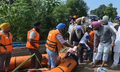 शाहकोट गांव में बाढ़ की तैयारी का अभ्यास किया गया, SDM ने उपायों की समीक्षा की
