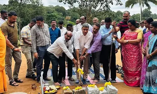 पुस्तकालय के लिए 23 लाख, आश्रम स्कूल के लिए 2 करोड़ : विधायक पोन्नन्ना भूमि पूजन पुस्तकालय के लिए 23 लाख, आश्रम स्कूल के लिए 2 करोड़ : विधायक पोन्नन्ना भूमि पूजन
