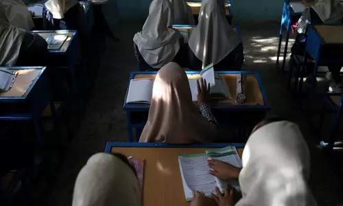 Waziristan की लड़कियों ने शिक्षकों की मांग की, व्यापक आंदोलन की धमकी दी