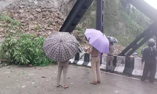 Haldwani: भीमताल मार्ग बंद होने से ट्रैफिक प्रभावित