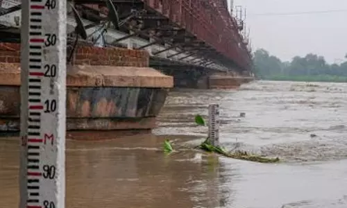 Faridabad: यमुना जलस्तर में उछाल, फरीदाबाद में खतरे की घंटी Faridabad: यमुना जलस्तर में उछाल, फरीदाबाद में खतरे की घंटी