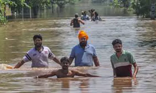 Chandigarh: पंजाब के तीन जिलों में हाई अलर्ट, सात प्रभावित Chandigarh: पंजाब के तीन जिलों में हाई अलर्ट, सात प्रभावित