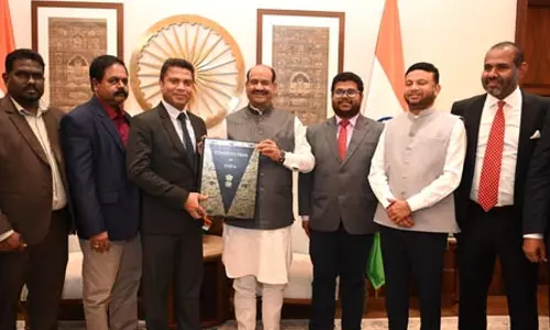 लोकसभा स्पीकर बिरला की श्रीलंका-भारत संसदीय मैत्री प्रतिनिधिमंडल से मुलाकात, संसदीय संबंधों को मजबूत करने पर हुई चर्चा लोकसभा स्पीकर बिरला की श्रीलंका-भारत संसदीय मैत्री प्रतिनिधिमंडल से मुलाकात, संसदीय संबंधों को मजबूत करने पर हुई चर्चा