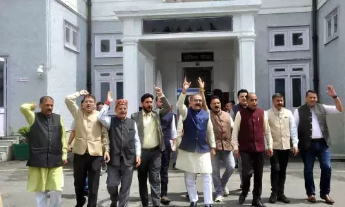 विपक्ष ने CM Sukhu की अनुपस्थिति की निंदा की, सत्र स्थगित करने की मांग की