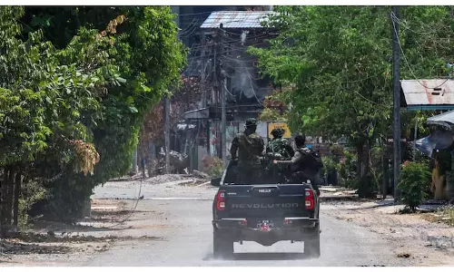 Myanmar की सेना ने विवादास्पद चुनाव से पहले करेन विद्रोहियों को आतंकवादी करार दिया