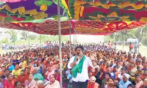Nallampalli  के किसान SIPCOT भूमि अधिग्रहण में खोए चारागाहों की मांग कर रहे हैं