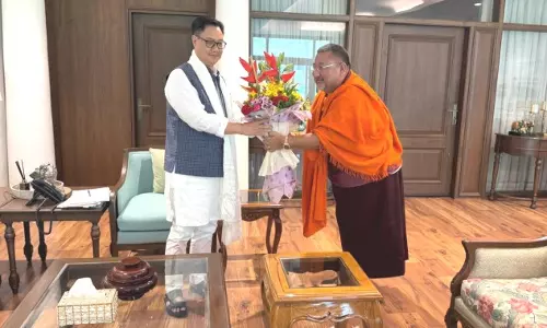 Sikkim : मंत्री ने रिजिजू से मुलाकात की Sikkim : मंत्री ने रिजिजू से मुलाकात की