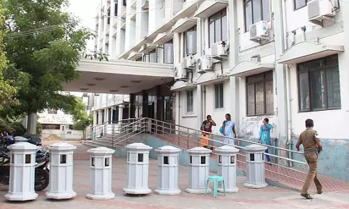 विकिरण सुविधा की कमी के कारण मदुरै के जीआरएच के मरीज़ों को इलाज के लिए 4 किलोमीटर  जाना पड़ता है दूर