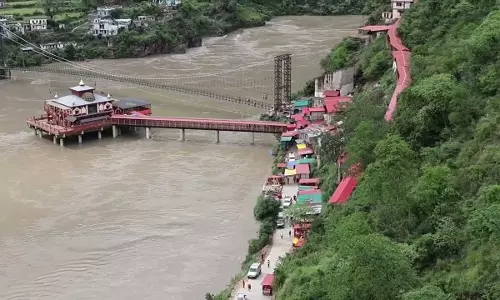 Pauri Garhwal: अलकनंदा में पानी बढ़ा, धारी देवी में व्यवस्थाएं कड़ी Pauri Garhwal: अलकनंदा में पानी बढ़ा, धारी देवी में व्यवस्थाएं कड़ी