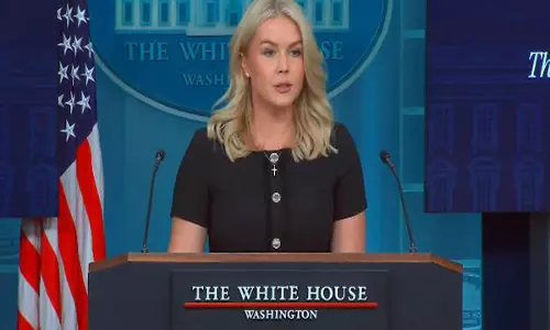 राष्ट्रपति Trump खुश नहीं लेकिन आश्चर्यचकित भी नहीं: रूस द्वारा यूक्रेन में हमले पर व्हाइट हाउस राष्ट्रपति Trump खुश नहीं लेकिन आश्चर्यचकित भी नहीं: रूस द्वारा यूक्रेन में हमले पर व्हाइट हाउस