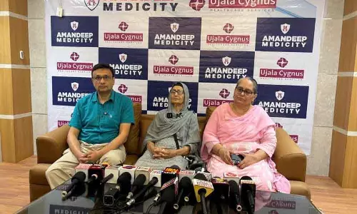 Amandeep Medicity में नवीनतम एंडोवैस्कुलर सर्जरी से 86 वर्षीय व्यक्ति ने घातक हृदय रोग को हराया Amandeep Medicity में नवीनतम एंडोवैस्कुलर सर्जरी से 86 वर्षीय व्यक्ति ने घातक हृदय रोग को हराया