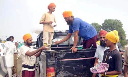 Amritsar: बाढ़ संकट में घर नष्ट, राहत सामग्री पहुँची, मानवता बची