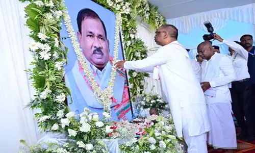 रामदास सोरेन को राज्यपाल और सीएम ने दी श्रद्धांजलि रामदास सोरेन को राज्यपाल और सीएम ने दी श्रद्धांजलि