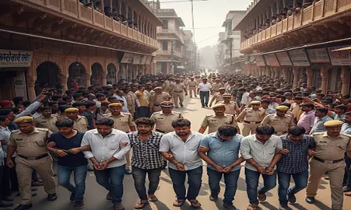 लूटपाट मामले में पुलिस ने आठ बदमाशों को दबोचा