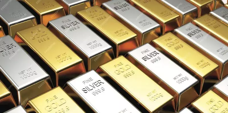 सोना ₹2,100 बढ़कर रिकॉर्ड ₹1,03,670 पर, चांदी ₹1,000 लुढ़की सोना ₹2,100 बढ़कर रिकॉर्ड ₹1,03,670 पर, चांदी ₹1,000 लुढ़की