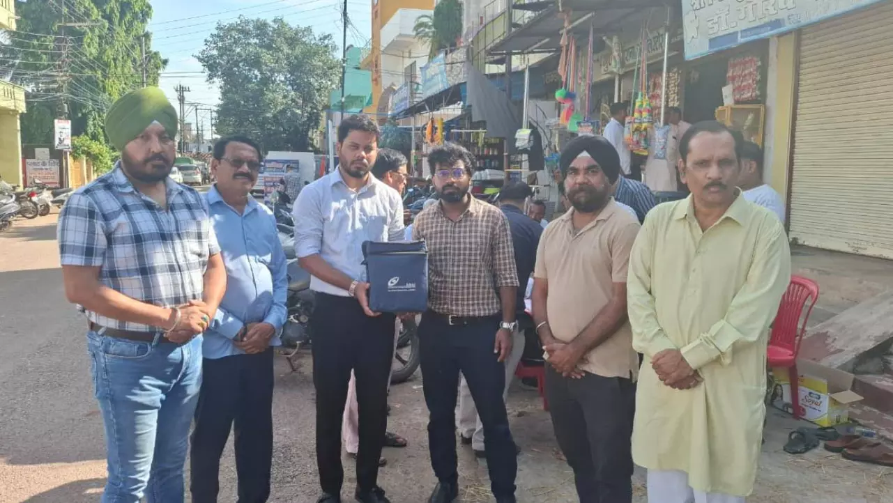 डॉक्टर के निधन पश्चात् दो परिवारों को नेत्रज्योति प्रदान डॉक्टर के निधन पश्चात् दो परिवारों को नेत्रज्योति प्रदान