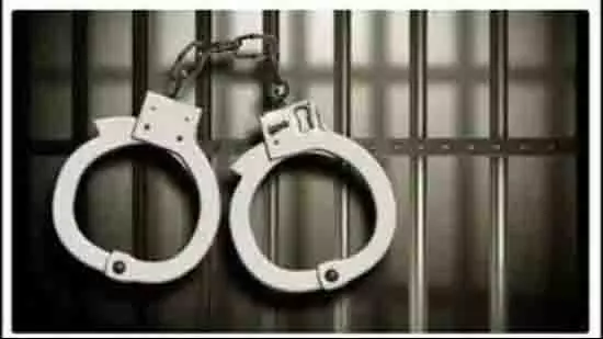 Chandigarh: महिला एएसआई से बदसलूकी पर व्यक्ति गिरफ्तार Chandigarh: महिला एएसआई से बदसलूकी पर व्यक्ति गिरफ्तार