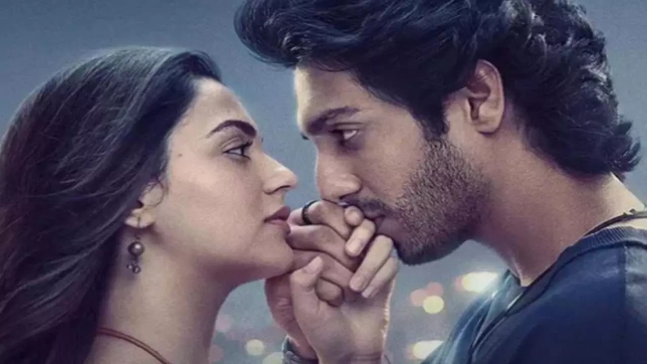 Aneet Padda ने खुलासा किया कि सैयारा की शूटिंग के आखिरी दिन वह और अहान पांडे एक साथ रोए थे Aneet Padda ने खुलासा किया कि सैयारा की शूटिंग के आखिरी दिन वह और अहान पांडे एक साथ रोए थे