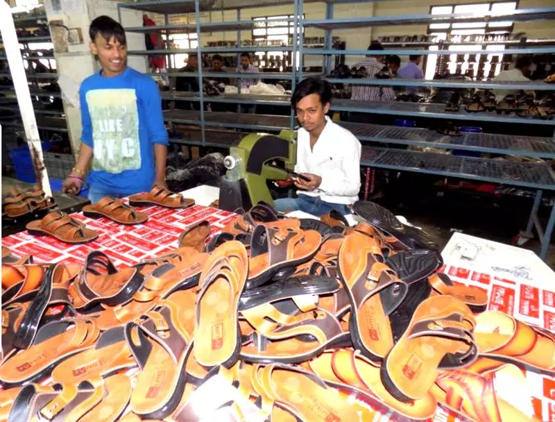 GST सुधारों से फुटवियर बाजार में सुधार की उम्मीद बढ़ी GST सुधारों से फुटवियर बाजार में सुधार की उम्मीद बढ़ी