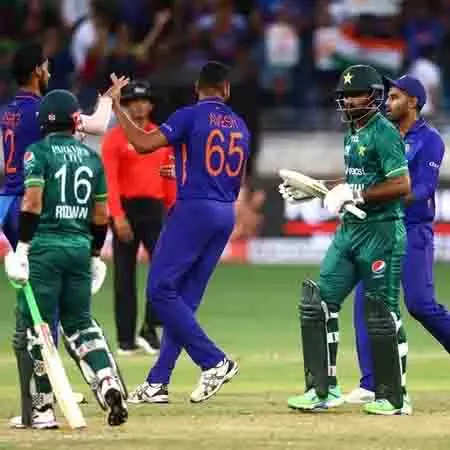 एशिया कप 2025: भीषण गर्मी के कारण बदली मैच टाइमिंग, आधे घंटे देरी से शुरू होंगे मुकाबले एशिया कप 2025: भीषण गर्मी के कारण बदली मैच टाइमिंग, आधे घंटे देरी से शुरू होंगे मुकाबले