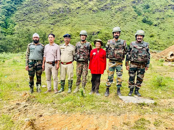 Arunachal: सेना की स्पीयरहेड डिवीजन की विस्फोटक निरोधक टीम ने खतरनाक आयुध को किया निष्क्रिय Arunachal: सेना की स्पीयरहेड डिवीजन की विस्फोटक निरोधक टीम ने खतरनाक आयुध को किया निष्क्रिय