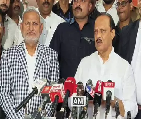 मराठा आरक्षण आंदोलन पर अजित पवार ने कहा, समाधान निश्चित रूप से निकलेगा, इसका भरोसा मराठा आरक्षण आंदोलन पर अजित पवार ने कहा, समाधान निश्चित रूप से निकलेगा, इसका भरोसा