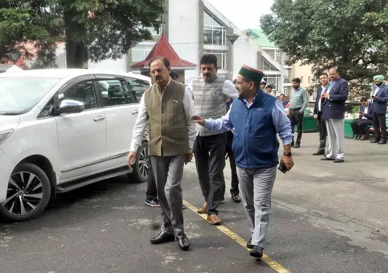 सीमेंट संयंत्रों और अन्य इकाइयों द्वारा उल्लंघन के खिलाफ कार्रवाई की जाएगी: Himachal Industries Minister सीमेंट संयंत्रों और अन्य इकाइयों द्वारा उल्लंघन के खिलाफ कार्रवाई की जाएगी: Himachal Industries Minister