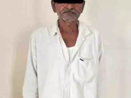 Karnataka: बेटी की हत्या कर शव को जलाने वाला पिता गिरफ्तार Karnataka: बेटी की हत्या कर शव को जलाने वाला पिता गिरफ्तार