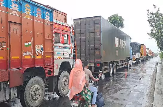 Gargenda Bridge की रुकावट भूटान और बुक्सा की यात्रा को प्रभावित कर सकती है Gargenda Bridge की रुकावट भूटान और बुक्सा की यात्रा को प्रभावित कर सकती है