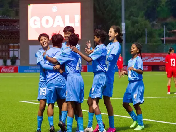 नेपाल को हराकर भारत ने SAFF अंडर-17 महिला चैम्पियनशिप का खिताब जीता नेपाल को हराकर भारत ने SAFF अंडर-17 महिला चैम्पियनशिप का खिताब जीता