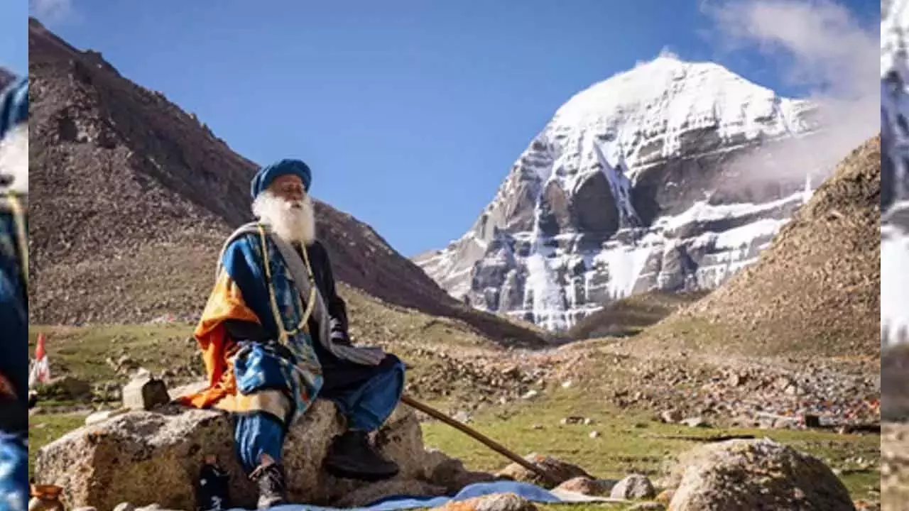 साधगुरु जग्गी वासुदेव ने काइ यात्रा मोटरसाइकिल से पूरी कर दिखाई योग की शक्ति साधगुरु जग्गी वासुदेव ने काइ यात्रा मोटरसाइकिल से पूरी कर दिखाई योग की शक्ति