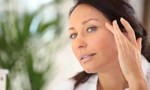 Skin care: महिलाओं पर समय से पहले बुढ़ापा क्यों आता है? इन आदतों से बचकर आप अपनी त्वचा को जवां और स्वस्थ रख सकती हैं