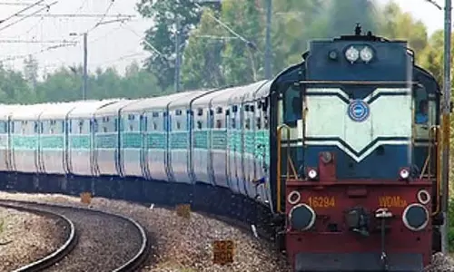 Tamil Nadu : दक्षिणी जिला ट्रेनों में अतिरिक्त डिब्बे जोड़े गए Tamil Nadu : दक्षिणी जिला ट्रेनों में अतिरिक्त डिब्बे जोड़े गए