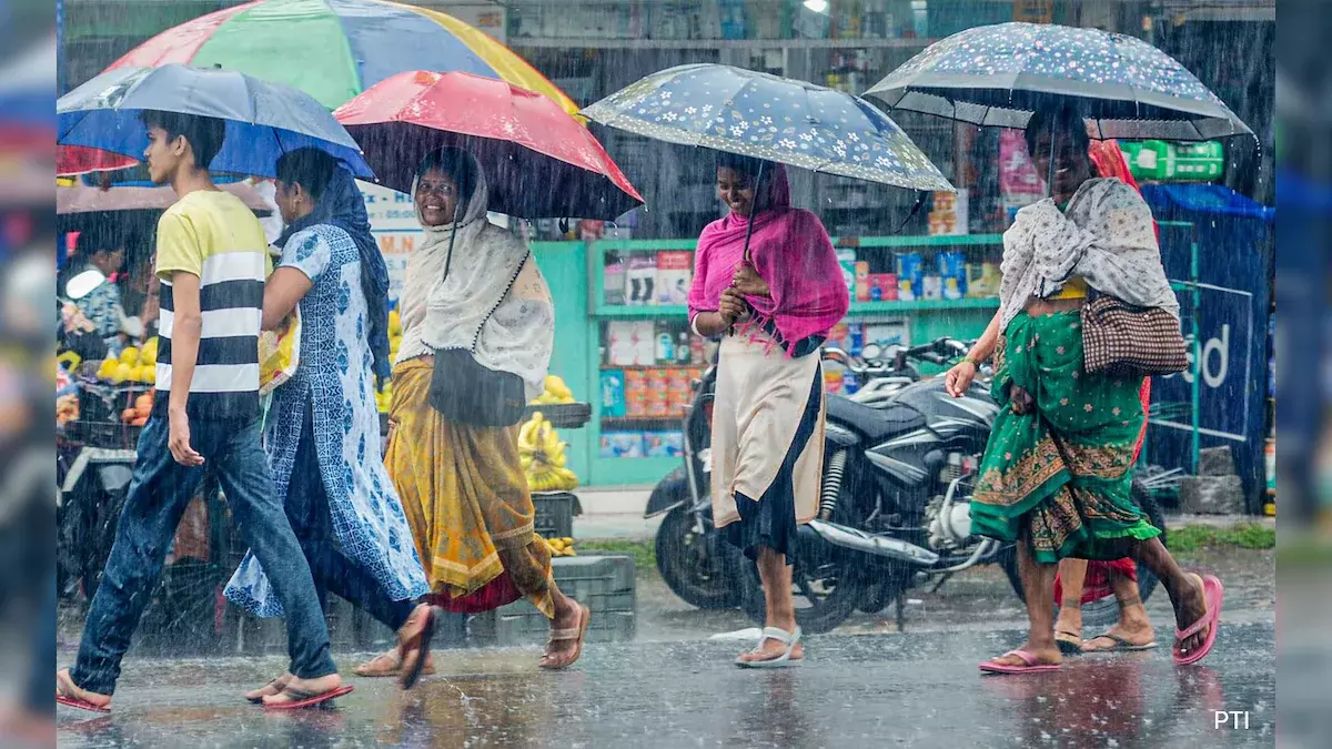 मौसम चेतावनी: भारी बारिश के कारण राज्यों में ऑरेंज अलर्ट मौसम चेतावनी: भारी बारिश के कारण राज्यों में ऑरेंज अलर्ट