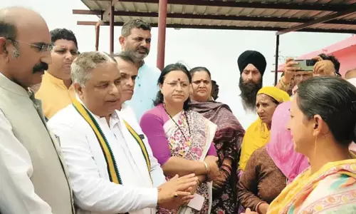 बाढ़ प्रबंधन को लेकर दीर्घकालिक उपायों को प्राथमिकता दे सरकार: Sat Sharma