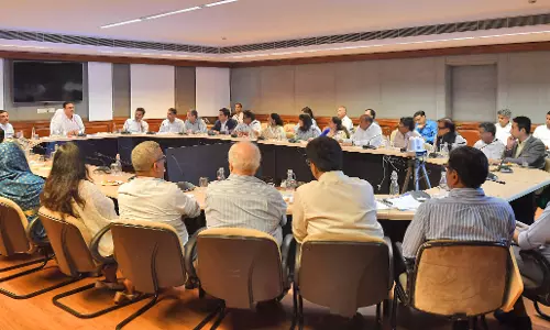 Jaipur : भजनलाल शर्मा ने उद्योगों को बढ़ावा देने और विकास पर चर्चा की Jaipur : भजनलाल शर्मा ने उद्योगों को बढ़ावा देने और विकास पर चर्चा की