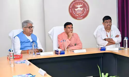 Jaipur: मंत्री ने ईएसआईसी मेडिकल कॉलेज का निरीक्षण, ई-गुरूकूल लाइब्रेरी का अवलोकन किया Jaipur: मंत्री ने ईएसआईसी मेडिकल कॉलेज का निरीक्षण, ई-गुरूकूल लाइब्रेरी का अवलोकन किया