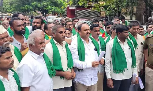Belgaum : निजी सब्जी मंडियों को बंद न करें Belgaum : निजी सब्जी मंडियों को बंद न करें
