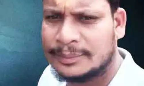 Subarnapur में शराब के नशे में हुए झगड़े में एक व्यक्ति की हत्या, एक अन्य घायल Subarnapur में शराब के नशे में हुए झगड़े में एक व्यक्ति की हत्या, एक अन्य घायल