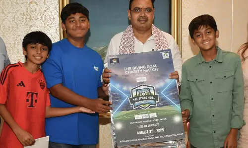 Jaipur: मुख्यमंत्री कार्यालय में ‘द गिविंग गोल’ कैम्पेन के पोस्टर का अनावरण