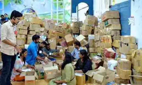 Ludhiana: पठानकोट बाढ़ राहत सामग्री भेजी गई Ludhiana: पठानकोट बाढ़ राहत सामग्री भेजी गई