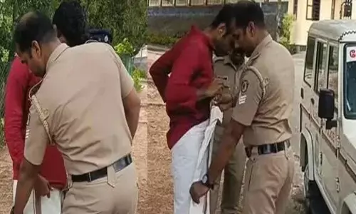 Kerala: छात्रों और पुलिस का मिलकर उत्सव मनाने का अनोखा अनुभव