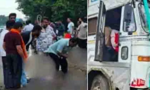Beed: तेज रफ्तार ट्रक से हादसा, 6 श्रद्धालुओं की मौत