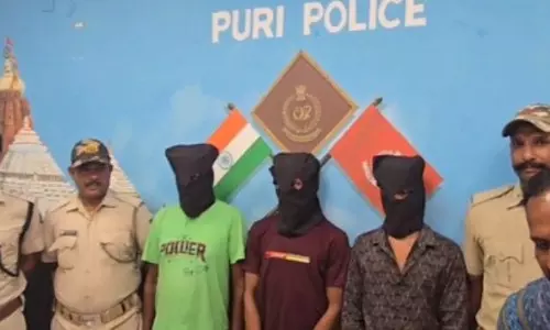 Puri: छापेमारी में तीन गिरफ्तार, 16 लाख रुपये की ब्राउन शुगर जब्त