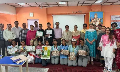 Mission Life: छात्रों ने ऊर्जा संरक्षण और पर्यावरण संरक्षण का संकल्प लिया Mission Life: छात्रों ने ऊर्जा संरक्षण और पर्यावरण संरक्षण का संकल्प लिया