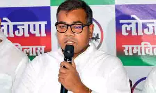 महागठबंधन के लोग इकट्ठा होकर बिहार में जंगलराज लाना चाहते हैं : अरुण भारती महागठबंधन के लोग इकट्ठा होकर बिहार में जंगलराज लाना चाहते हैं : अरुण भारती