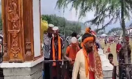Himachal Pradesh: भारी बारिश, भूस्खलन के कारण मणिमहेश यात्रा स्थगित Himachal Pradesh: भारी बारिश, भूस्खलन के कारण मणिमहेश यात्रा स्थगित