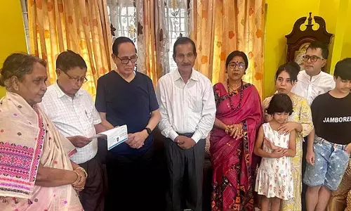 Advocate  भाभा गोस्वामी ने शैक्षिक ट्रस्ट के लिए AXX को 50 लाख रुपये दान किए